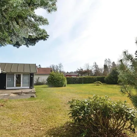 Three-bedroom Holiday In Vaggerlose * Bøtø By