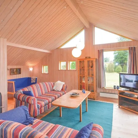 Vakantiehuis Three-bedroom Holiday In Vaggerlose *