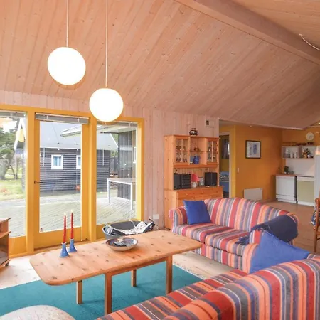 Three-bedroom Holiday In Vaggerlose Vakantiehuis Bøtø By